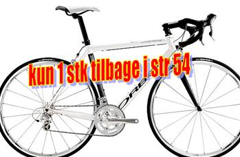kun 1 stk tilbage i str 54 
